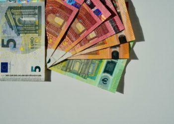 Flat tax, impôt sur le revenu, IFI: ces impôts qui pourraient augmenter !