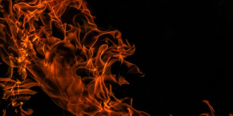 Violent incendie au centre de Saint Nazaire