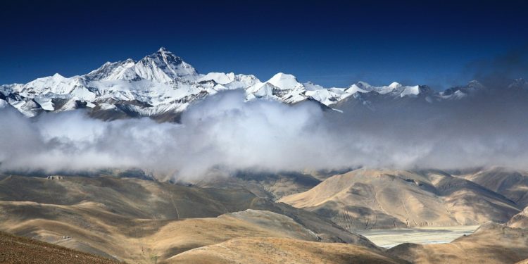 Qui est le plus jeune alpiniste à avoir conquis les 14 plus hauts sommets du monde