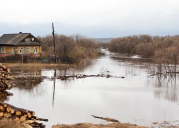 Tempête Kirk : des habitants se préparent à la crue