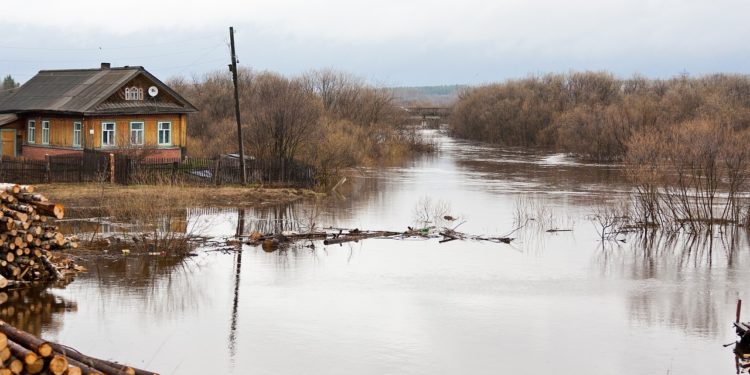 Tempête Kirk : des habitants se préparent à la crue