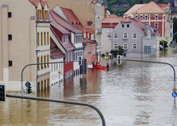 Météo France maintient 11 départements en alerte vigilance orange Pluies Inondations