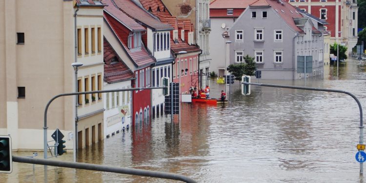 Météo France maintient 11 départements en alerte vigilance orange Pluies Inondations