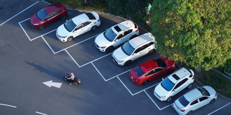 Tentative d'escroquerie au rétroviseur, 2 hommes interpellés