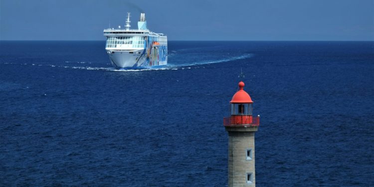 Ports et aéroports de Corse à l'arrêt