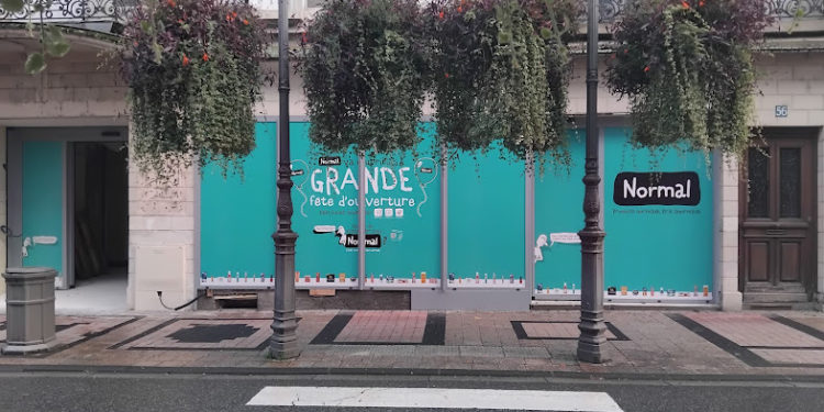 Normal - c'est quoi ce magasin qui va ouvrir rue Maréchal Foch à l'ancienne librairie Chapitre