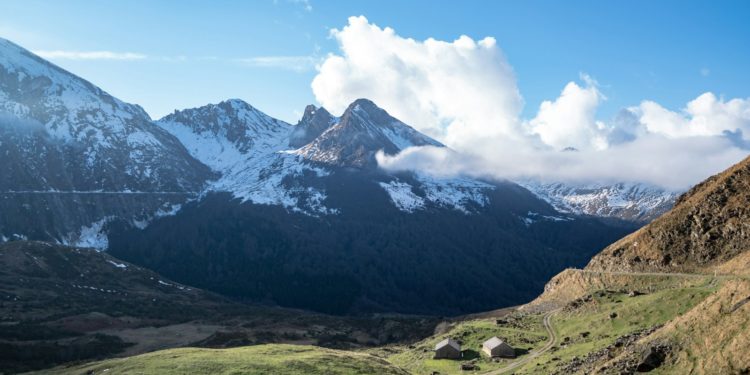 Neige sur les Pyrénées, la gendarmerie alerte sur les risques au delà de 2000 mètres