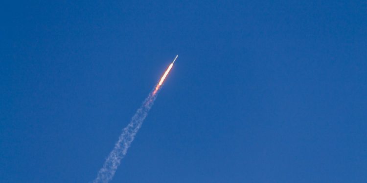 L'Iran tire plusieurs centaines de missiles sur Israël