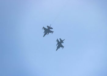 Des dizaines de civils tués dans une frappe aérienne en Cisjordanie et des attaques contre des écoles de Gaza