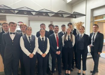Sommelier internationalement renommé, Gabriel Carrière en master class au lycée Lautréamont à Tarbes