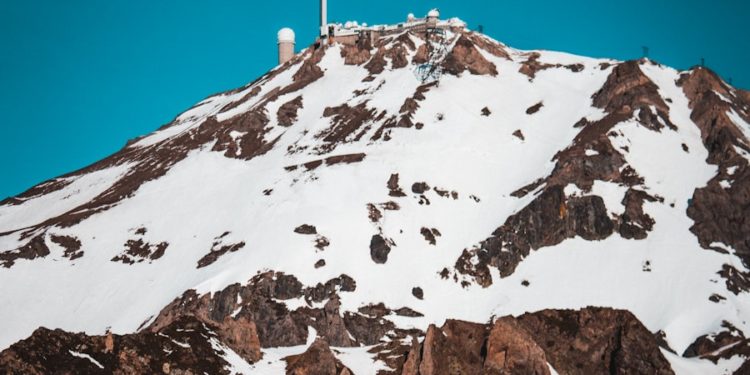 Brutale chute des températures, rafale de vent extrème dans les Pyrénées, une météo extraordinaire ce lundi