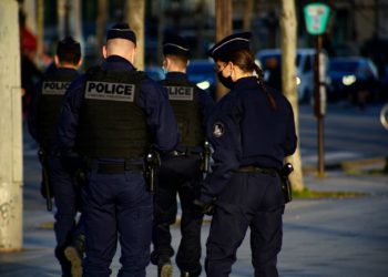 2 policiers blessés, 10 arrestations dans des violences près de Pau