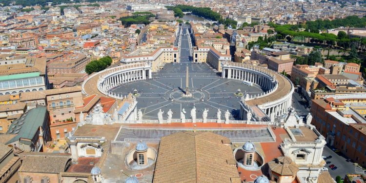 Le Pape François a frôlé la mort selon ses médecins