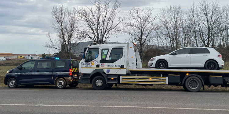 Sous drogue, en permis probatoire, il conduit une voiture non conforme