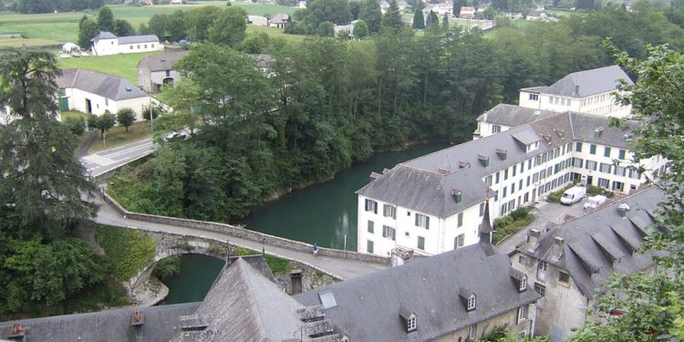 Affaire Bétharram : Enquête Parlementaire et Témoignages