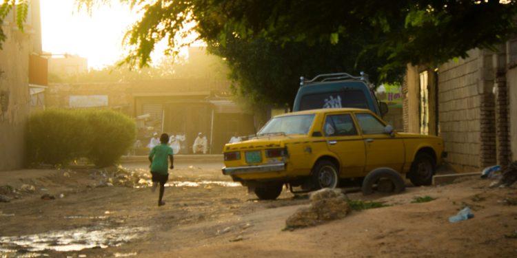 Soudan, des dizaines de civils dans des bombardements sur Khartoum