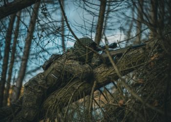 Guerre en Ukraine : des frappes russes font au moins quatre morts et 35 blessés