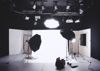 Annonce une conférence "Au coeur de l'histoire des studios Alix"