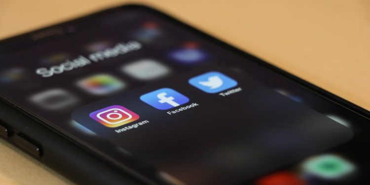 Blocage de TikTok "En cas de circonstances exceptionnelles et sous condition, le Gouvernement peut interrompre provisoirement l’accès à un réseau social estime le Conseil d'Etat