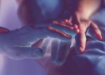 l’Assemblée nationale adopte le "droit à l’aide à mourir"