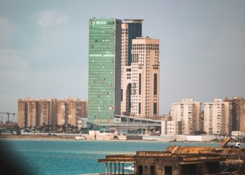 Après des affrontements à l'artillerie, annonce d'une trêve en Libye