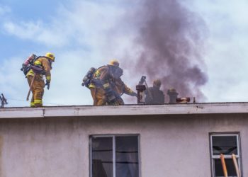Un incendie détruit une maison familiale près d'une station balnéaire