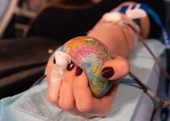 Indispensables pour sauver des vies, les dons de plasma manquent vraiment