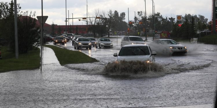 Orages plus violents que prévus à Tarbes ou Lourdes, le 65 en alerte orange orages et inondations