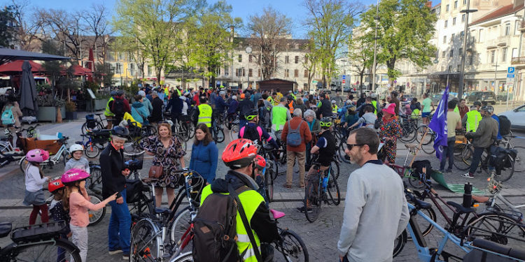 Nouveau succès populaire pour la Vélorution de Juin à Tarbes