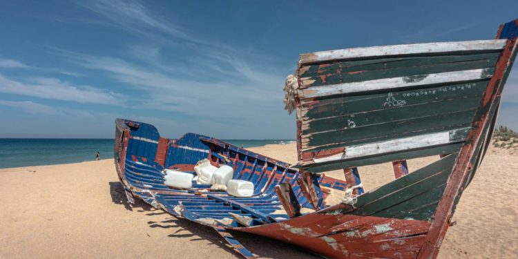 Naufrage en Méditerranée, des dizaines de migrants probablement morts