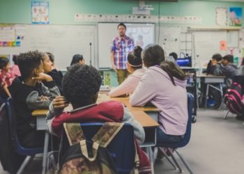 Meurtre d'une surveillante par un collégien à Nogent, une minute de silence jeudi y compris à Tarbes