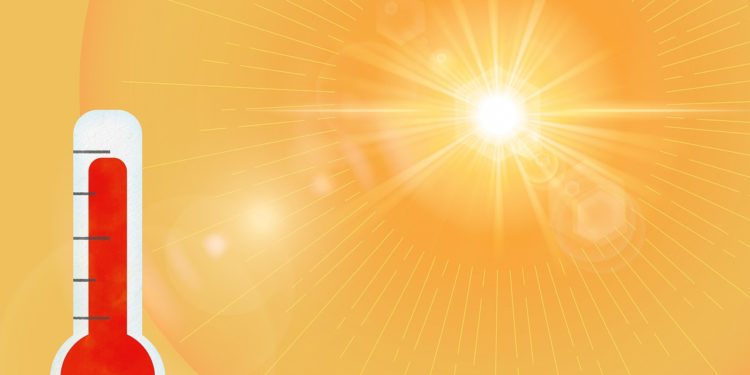 Il est annoncé un 34 degrés samedi après midi dans la capitale de la Bigorre. Le début de semaine prochaine, sous un flux d'ouest, devrait être marqué par le passages de perturbations. Le ciel sera gris à Tarbes et des averses seront possibles lundi, mardi et mercredi. Dès jeudi, le soleil devrait être plus généreux. Les températures devraient être légèrement inférieures aux normales de saison sur la plaine de Bigorre.