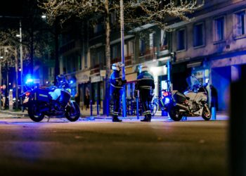 do 18 ans violemment agressée