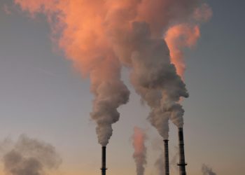 Hausse record des niveaux de CO₂ dans l'atmosphère