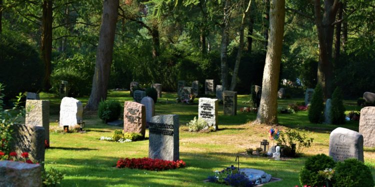 Toussaint : alerte sur les risques de vols près des cimetières
