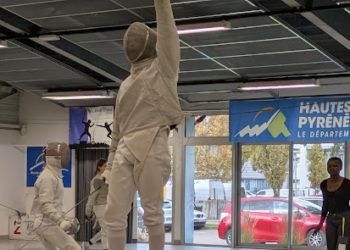 Escrime, à domicile les sabreurs tarbais raflent les titres